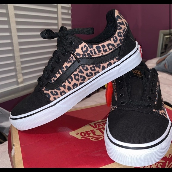 vans ward deluxe cheetah